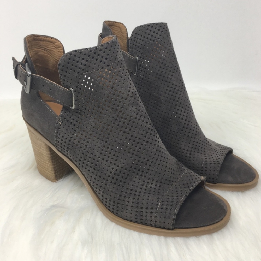 New! Laser Cut Ankle Strap Open Toe Heeled Sandals Booties Size 11 Gray